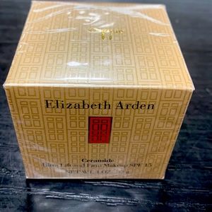 Elizabeth Arden Ceramide Foundation
